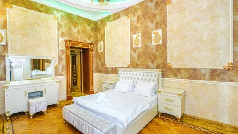 Kirayə verilir 5 otaqlı Mənzil Köhnə tikili 255 m² Sahil m. - şəkil 15