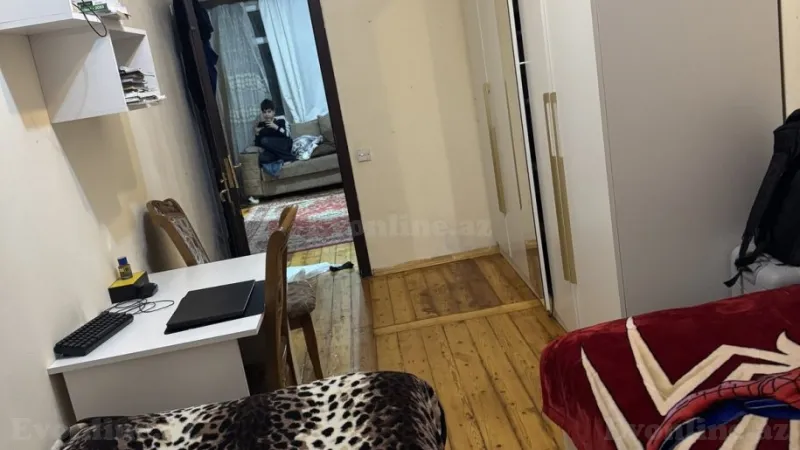 Satılır 2 otaqlı Mənzil Köhnə tikili 55 m² 5-ci mikrorayon - şəkil 2