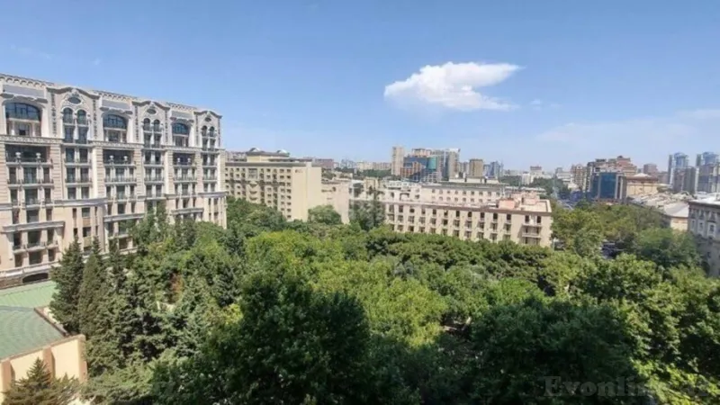 Satılır 3 otaqlı Mənzil Yeni tikili 179 m² Nizami m. - şəkil 3