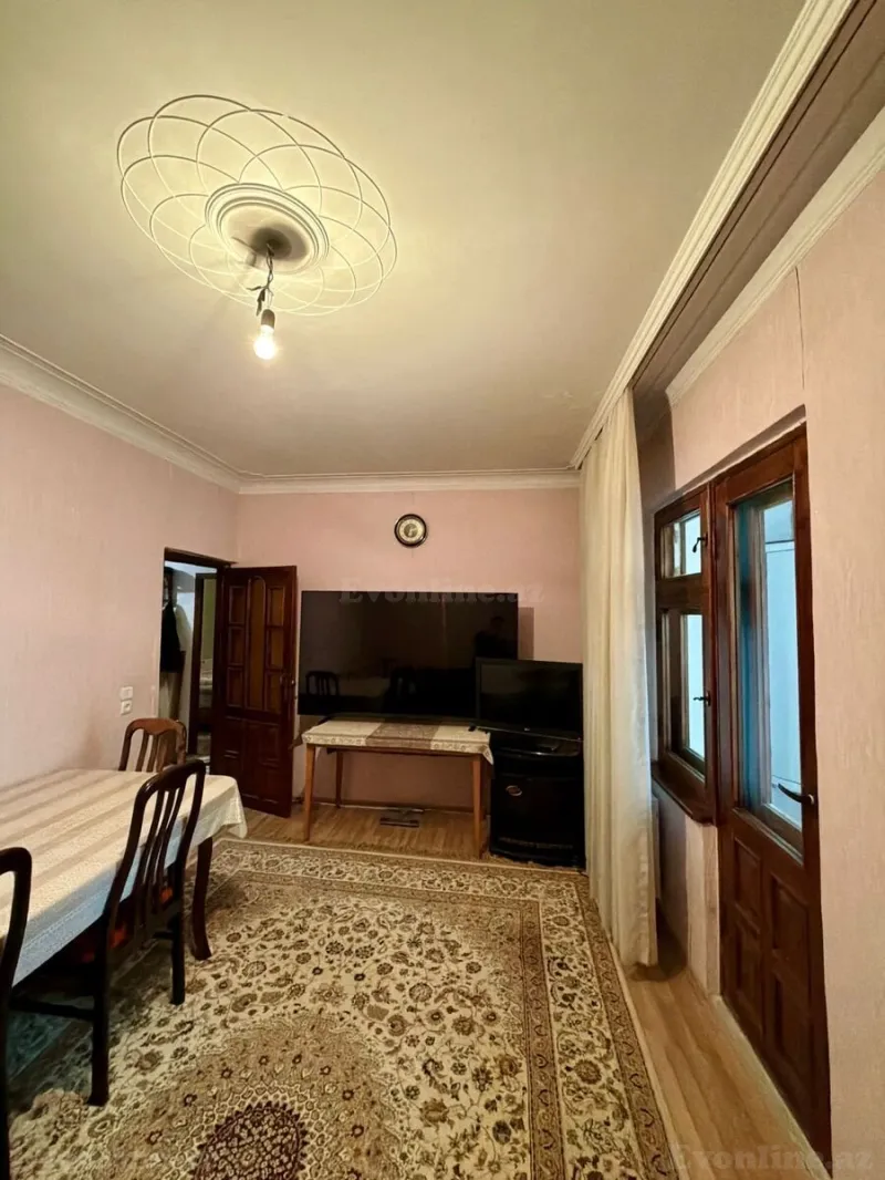 Satılır 3 otaqlı Mənzil Köhnə tikili 85 m² Binəqədi r. - şəkil 2