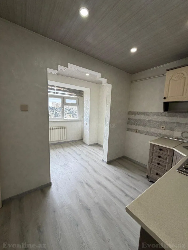 Satılır 2 otaqlı Mənzil Köhnə tikili 60 m² Suraxanı r. - şəkil 4