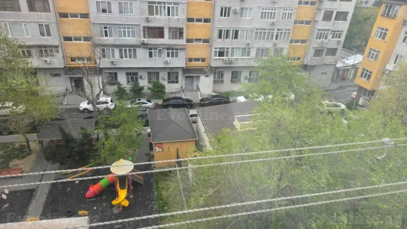 Satılır 3 otaqlı Mənzil Köhnə tikili 60 m² Nəriman Nərimanov m. - şəkil 3