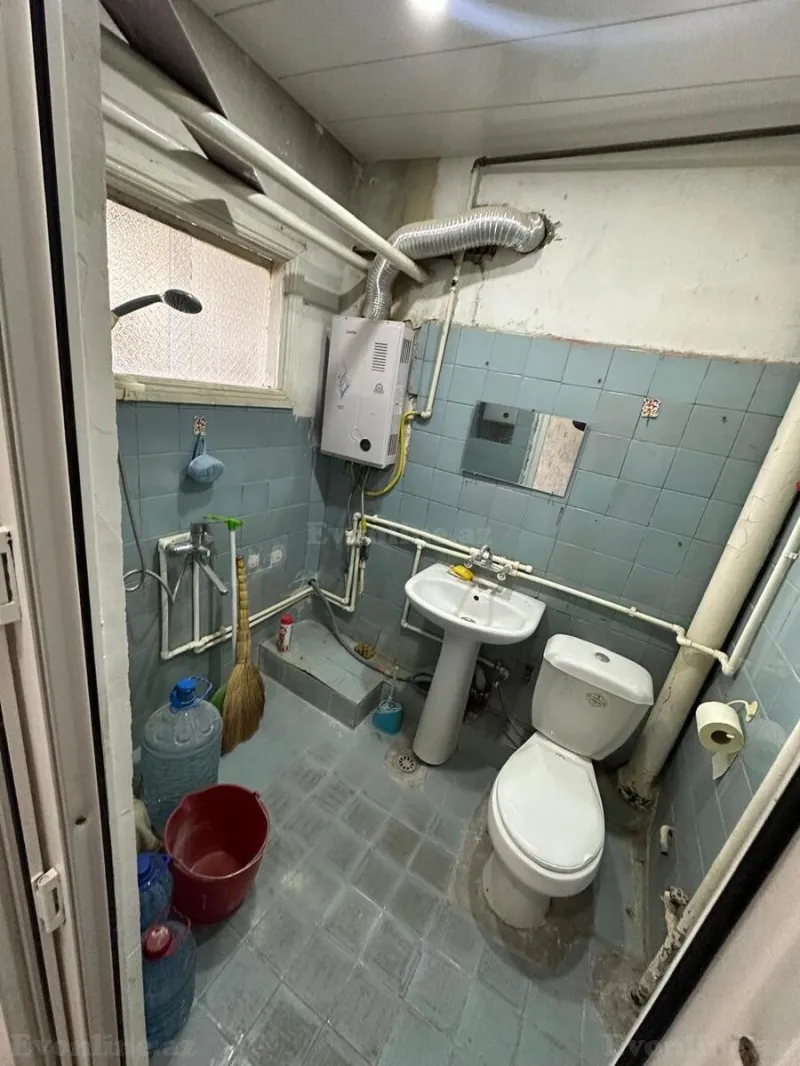 Satılır 2 otaqlı Mənzil Köhnə tikili 55 m² 8-ci kilometr - şəkil 6