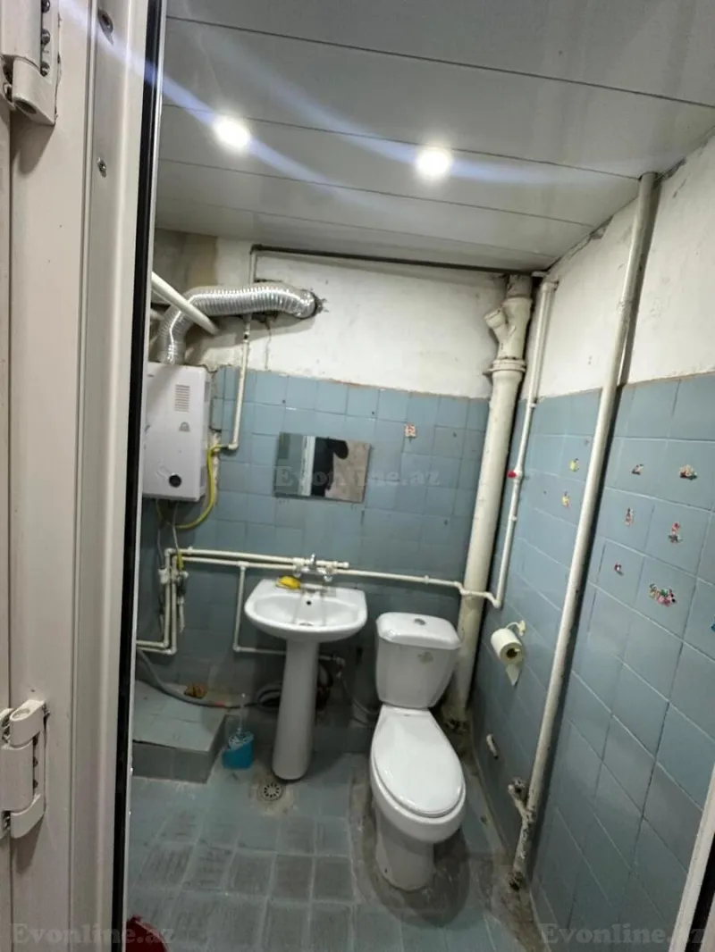 Satılır 2 otaqlı Mənzil Köhnə tikili 55 m² 8-ci kilometr - şəkil 7