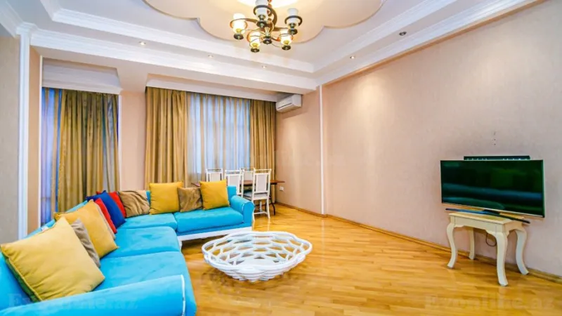 Kirayə verilir 2 otaqlı Mənzil Yeni tikili 120 m² 28 May m. - şəkil 3