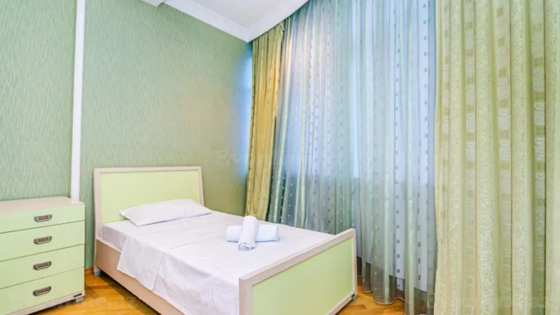 Kirayə verilir 2 otaqlı Mənzil Yeni tikili 120 m² 28 May m. - şəkil 16