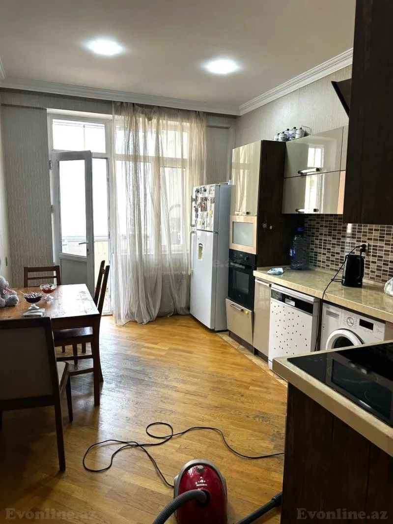 Satılır 2 otaqlı Mənzil Yeni tikili 106 m² Memar Əcəmi m. - şəkil 7
