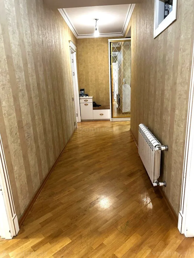 Satılır 2 otaqlı Mənzil Yeni tikili 106 m² Memar Əcəmi m. - şəkil 8