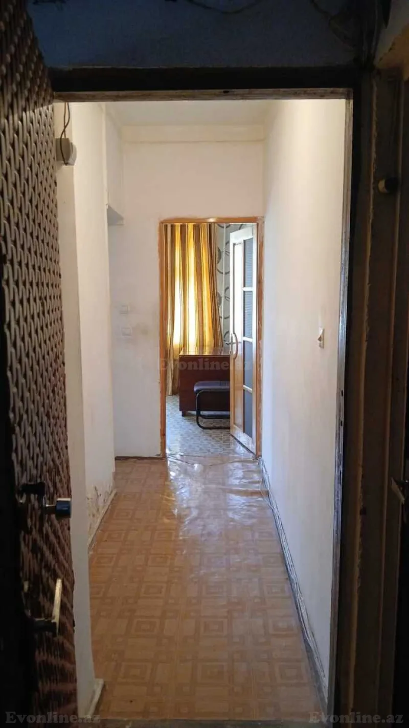 Satılır 2 otaqlı Mənzil Köhnə tikili 35 m² 9-cu mikrorayon - şəkil 3