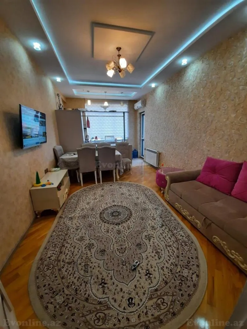 Satılır 2 otaqlı Mənzil Yeni tikili 70 m² 7-ci mikrorayon