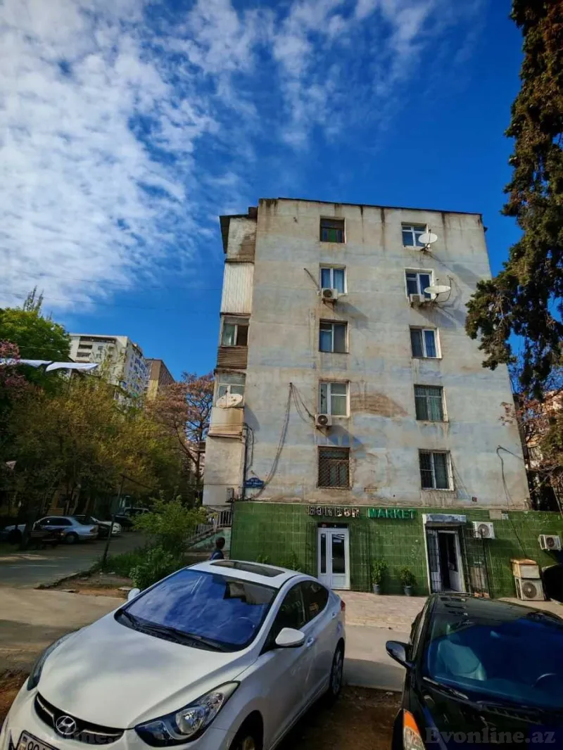 Kirayə verilir 2 otaqlı Mənzil Köhnə tikili 45 m² İnşaatçılar m. - şəkil 2