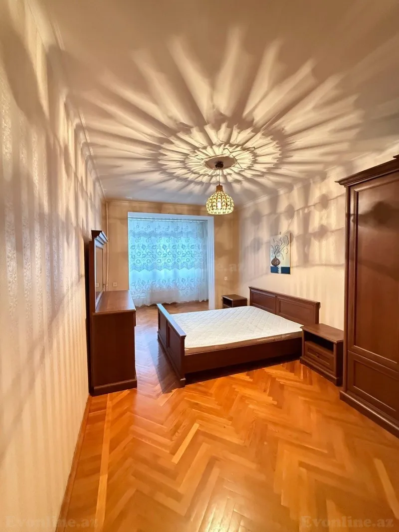 Satılır 3 otaqlı Mənzil Köhnə tikili 85 m² Nərimanov r. - şəkil 12