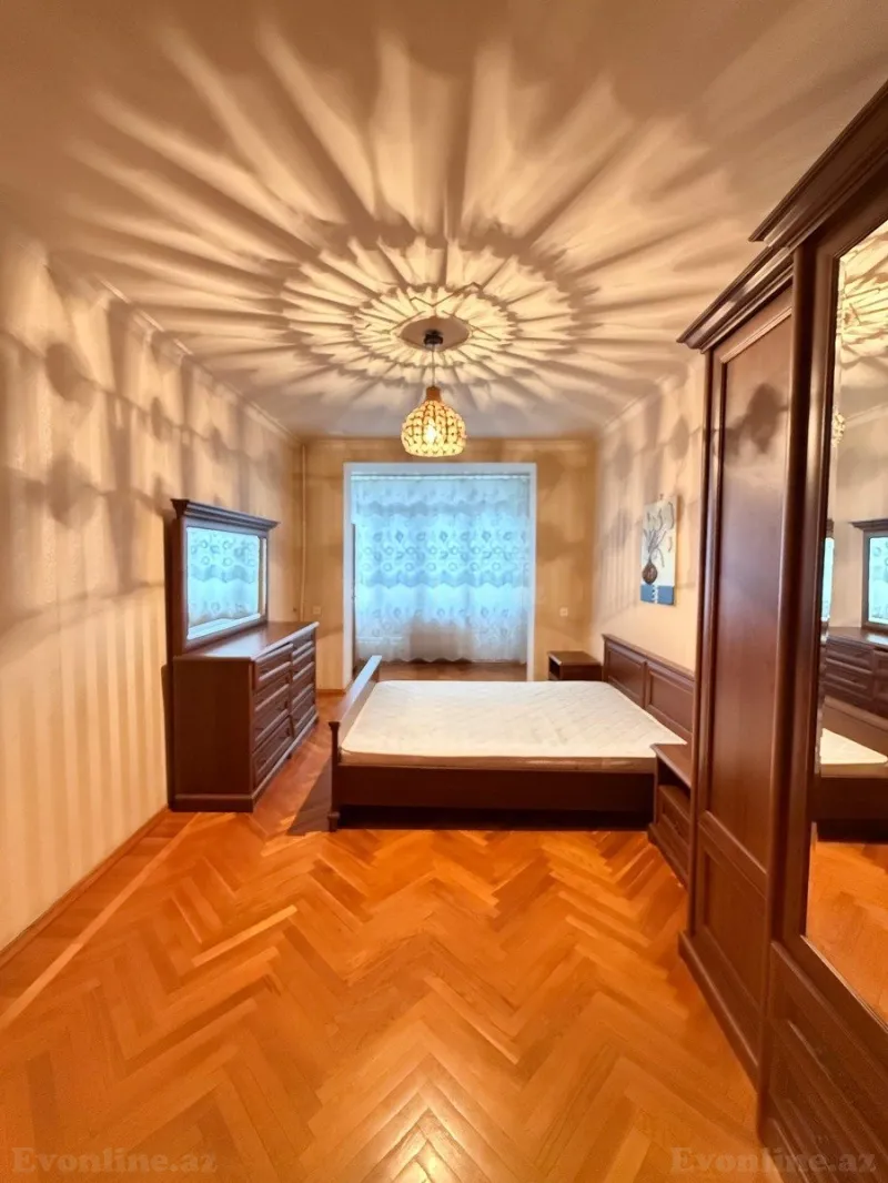 Satılır 3 otaqlı Mənzil Köhnə tikili 85 m² Nərimanov r. - şəkil 13