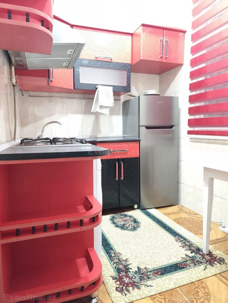 3 otaqlı Mənzil 70 m² Memar Əcəmi m. Kirayə verilir