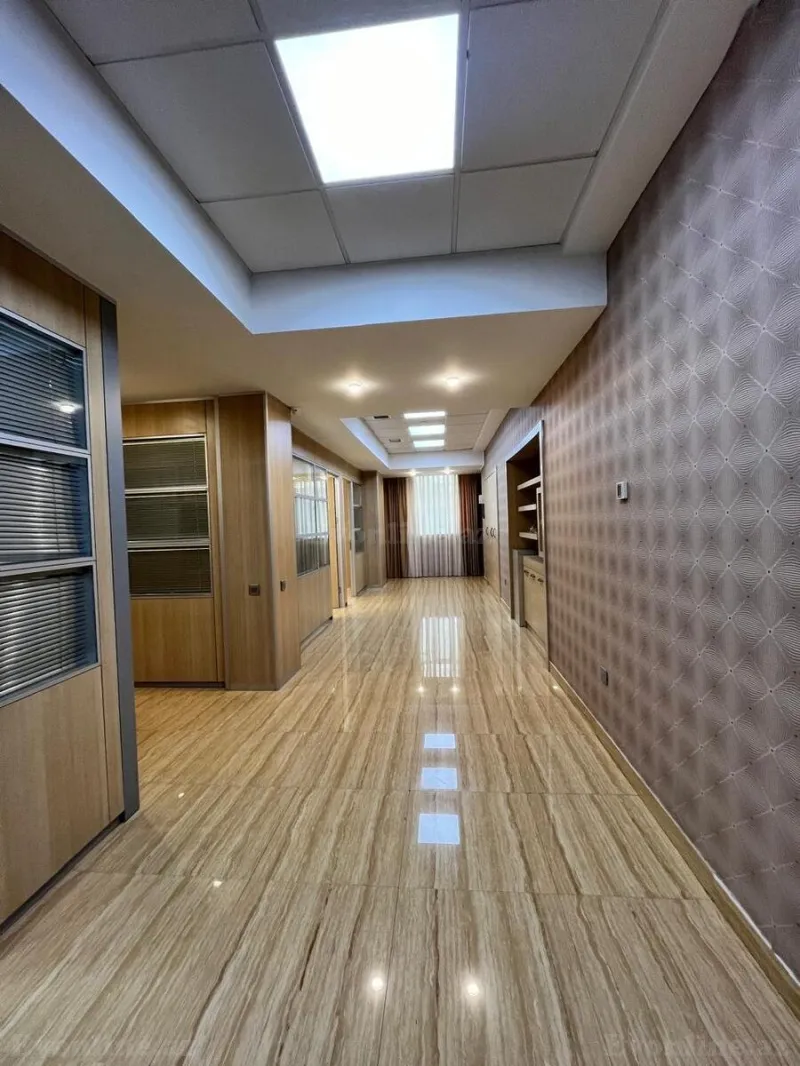 Kirayə verilir Ofis 160 m² Yasamal r. - şəkil 20