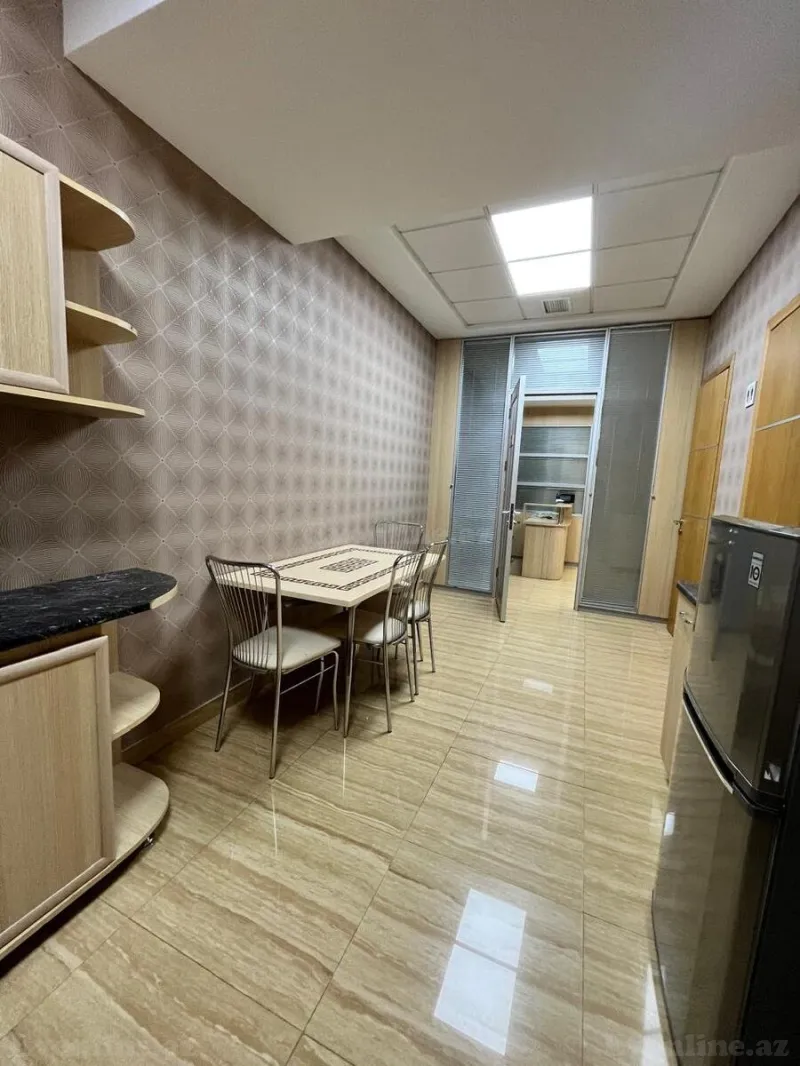 Kirayə verilir Ofis 160 m² Yasamal r. - şəkil 22