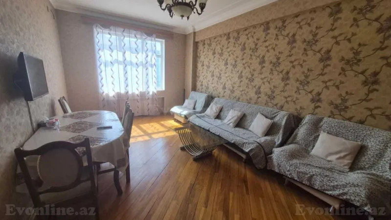 3 otaqlı Mənzil 76 m² 20 Yanvar m. Kirayə verilir