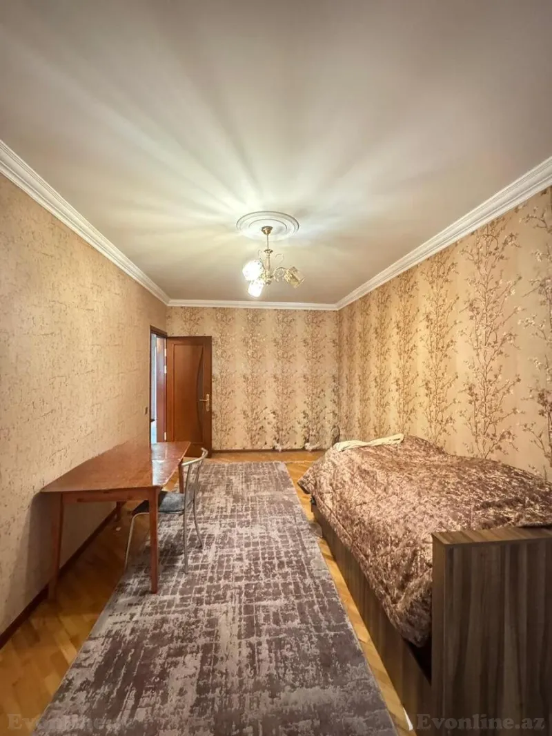 Satılır 4 otaqlı Mənzil Köhnə tikili 100 m² Sabunçu r. - şəkil 8