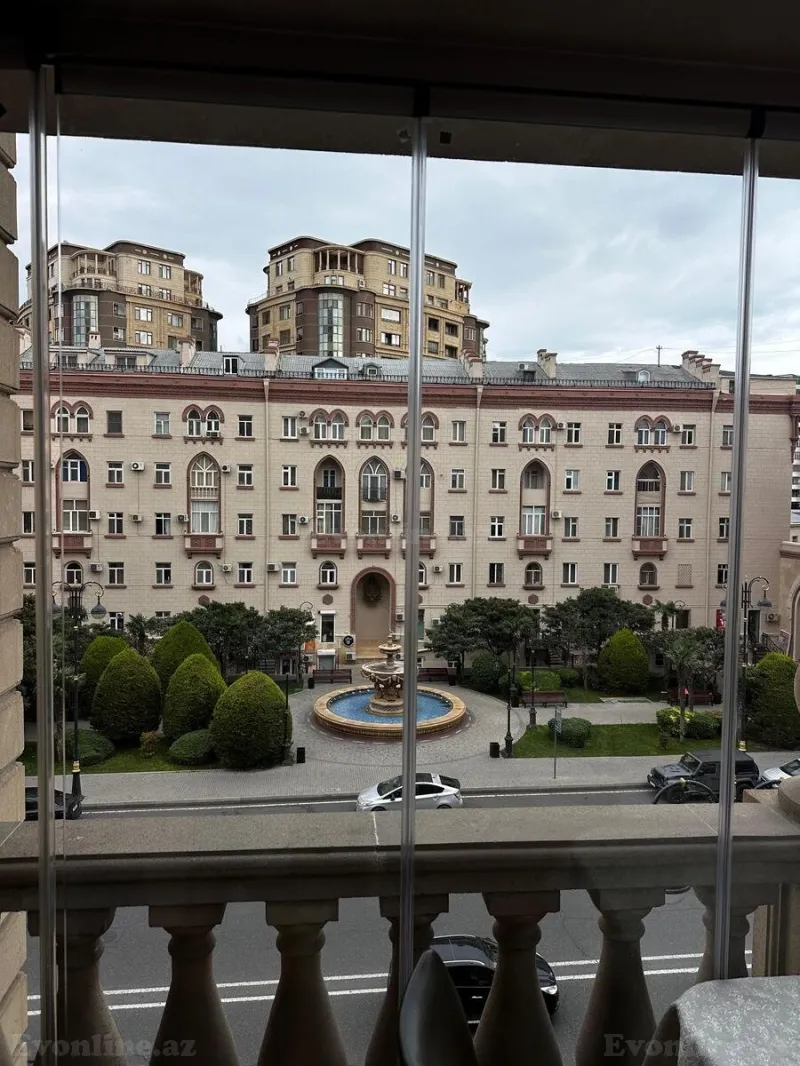 2 otaqlı Mənzil 65 m² Nizami m. Kirayə verilir