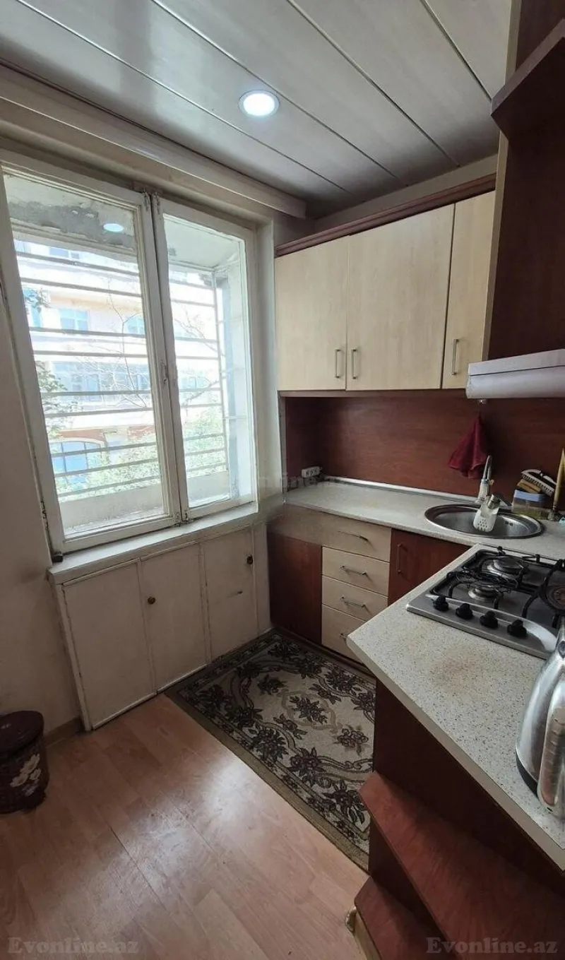 Satılır 1 otaqlı Mənzil Köhnə tikili 35 m² Yasamal - şəkil 4