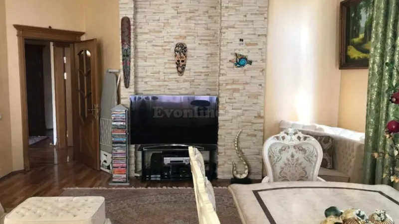 Kirayə verilir 2 otaqlı Mənzil Yeni tikili 90 m² 28 May m. - şəkil 2