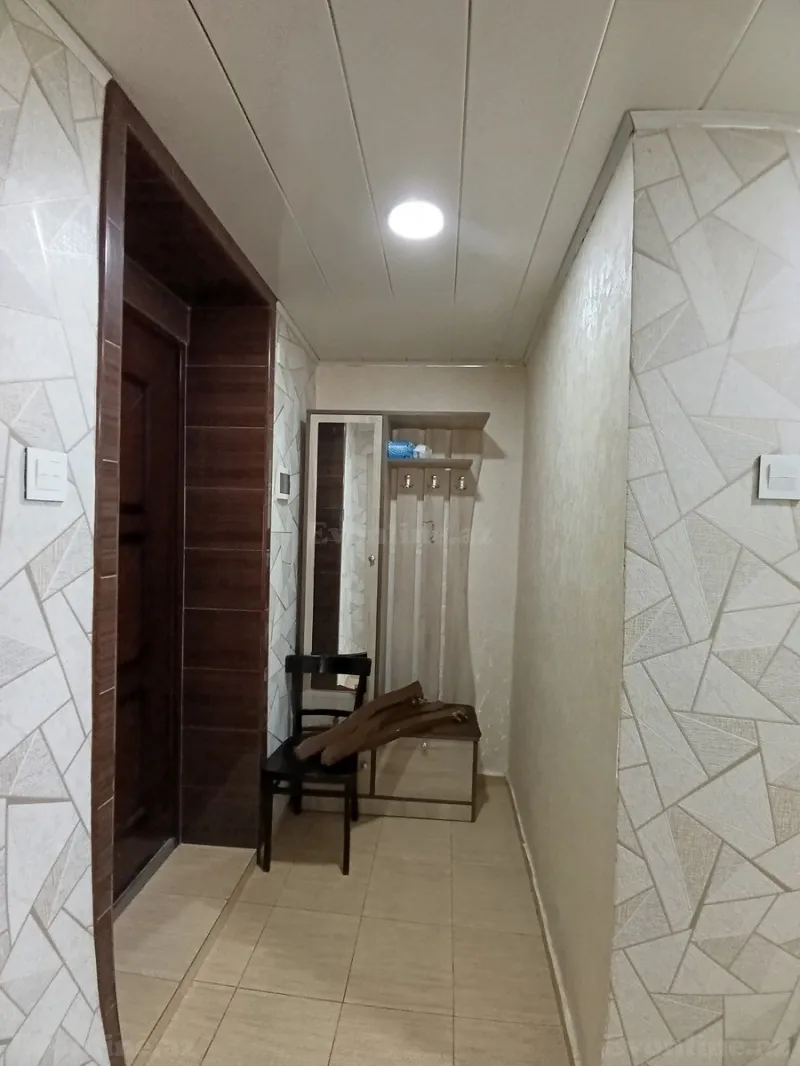 Satılır 2 otaqlı Mənzil Köhnə tikili 50 m² Əmircan - şəkil 3