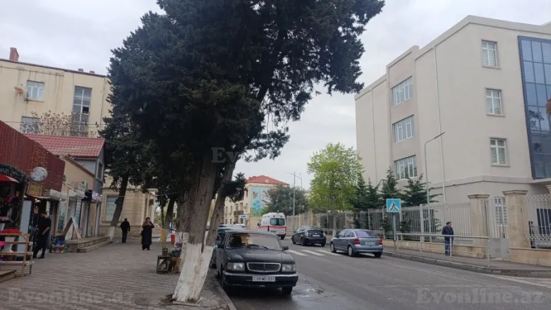 Satılır 2 otaqlı Mənzil Köhnə tikili 50 m² Əmircan - şəkil 17