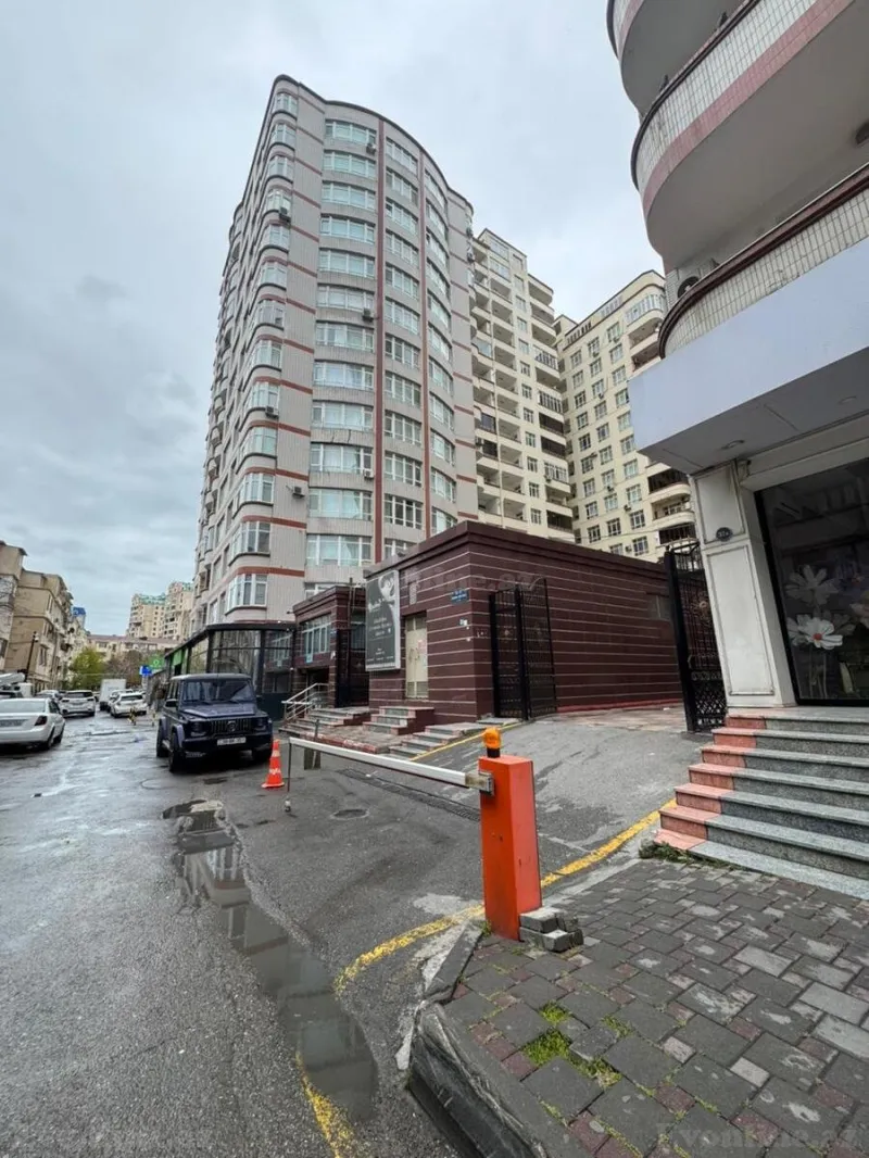 Kirayə verilir 4 otaqlı Mənzil Yeni tikili 200 m² Nəriman Nərimanov m. - şəkil 18