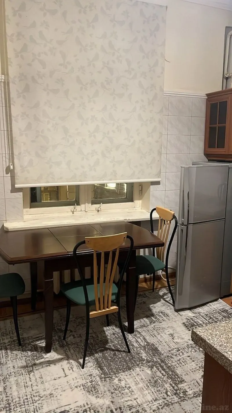 Kirayə verilir 3 otaqlı Mənzil Köhnə tikili 77 m² İçərişəhər m. - şəkil 9