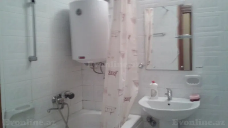 Kirayə verilir 3 otaqlı Mənzil Köhnə tikili 77 m² İçərişəhər m. - şəkil 14