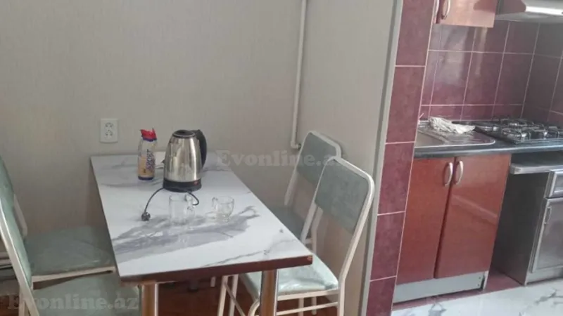 Kirayə verilir 2 otaqlı Mənzil Köhnə tikili 60 m² Xətai r. - şəkil 9