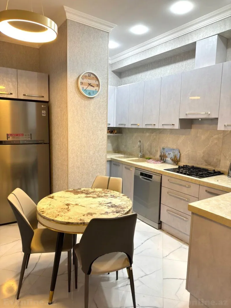 Kirayə verilir 3 otaqlı Mənzil Yeni tikili 120 m² 28 May m. - şəkil 5