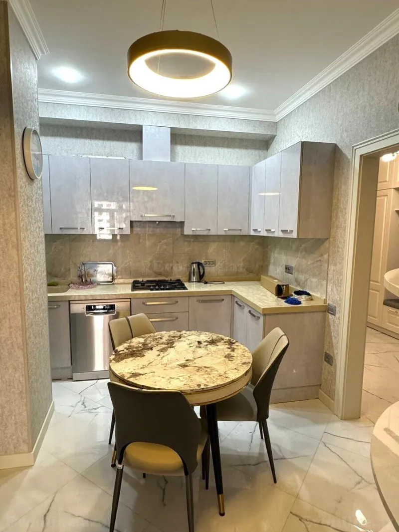 Kirayə verilir 3 otaqlı Mənzil Yeni tikili 120 m² 28 May m. - şəkil 9