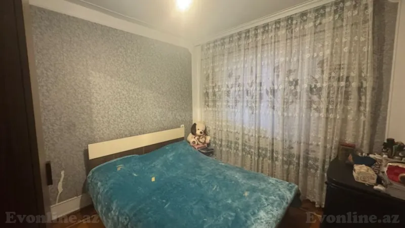 Satılır 4 otaqlı Mənzil Köhnə tikili 100 m² Xalqlar Dostluğu m. - şəkil 3