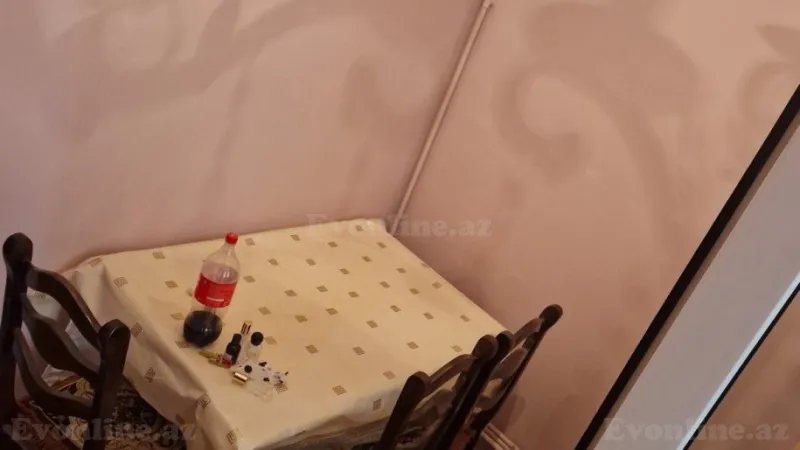 Kirayə verilir 1 otaqlı Mənzil Köhnə tikili 45 m² Suraxanı r. - şəkil 2