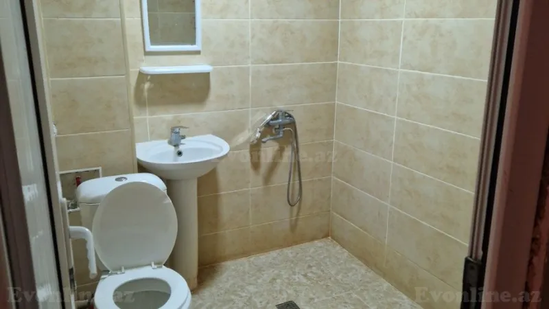 Kirayə verilir 1 otaqlı Mənzil Köhnə tikili 45 m² Suraxanı r. - şəkil 3