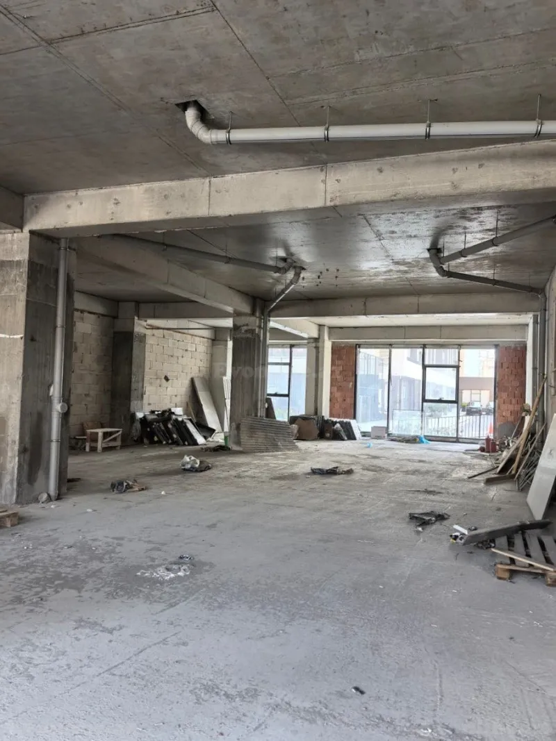 Obyekt 313.3 m² Xətai m. Satılır