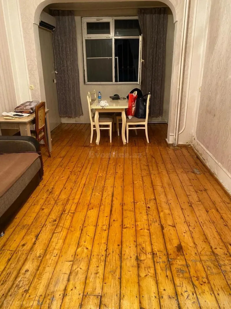 Satılır 2 otaqlı Mənzil Köhnə tikili 45 m² 2-ci mikrorayon