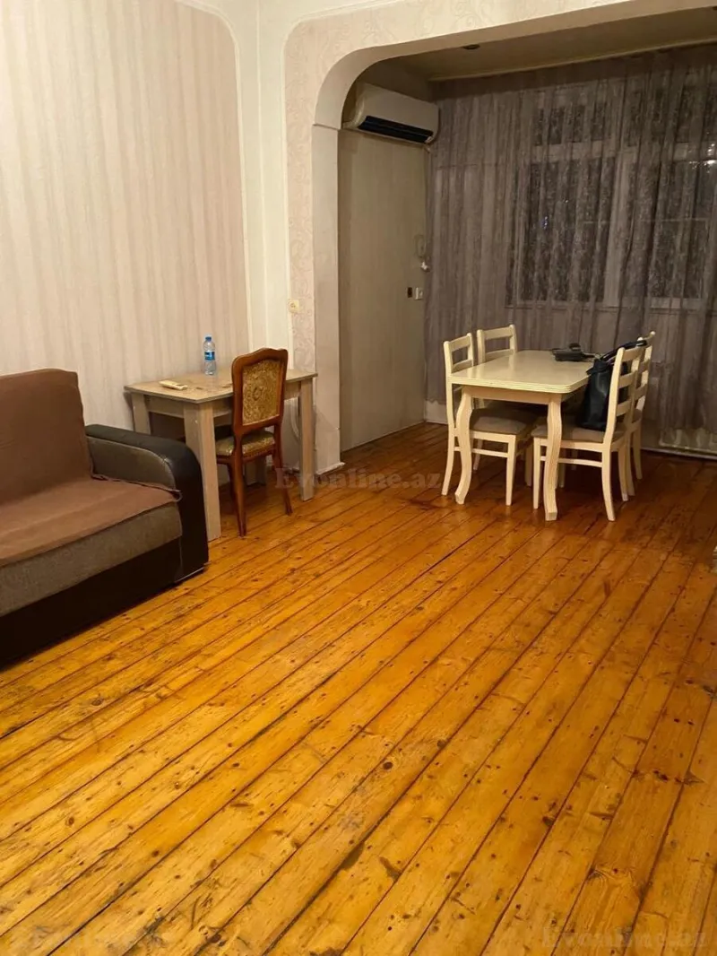 Satılır 2 otaqlı Mənzil Köhnə tikili 45 m² 2-ci mikrorayon - şəkil 2