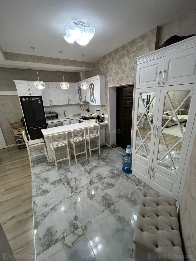 Satılır 4 otaqlı Mənzil Yeni tikili 87 m² Elmlər Akademiyası m. - şəkil 7