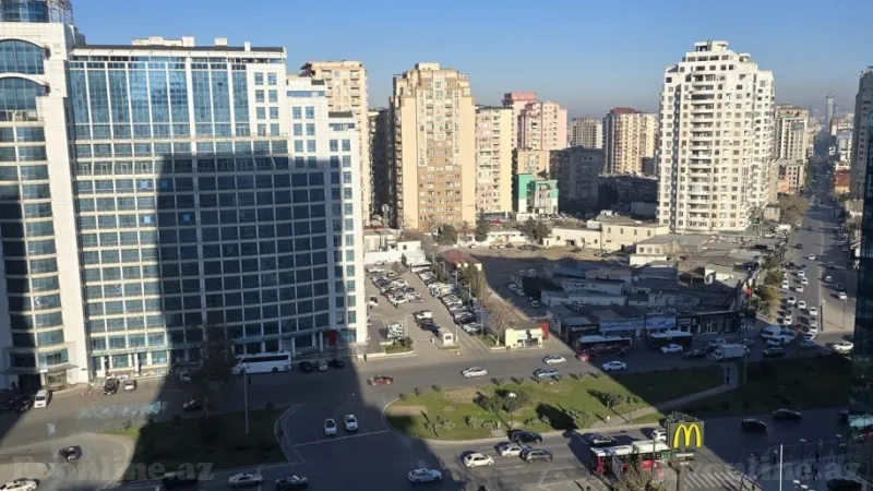 Kirayə verilir 2 otaqlı Mənzil Yeni tikili 100 m² 3-cü mikrorayon - şəkil 13