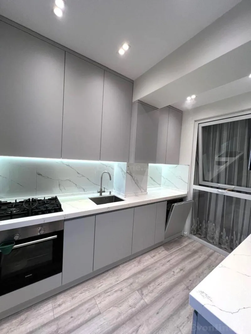 Satılır 4 otaqlı Mənzil Köhnə tikili 85 m² Gənclik m. - şəkil 9