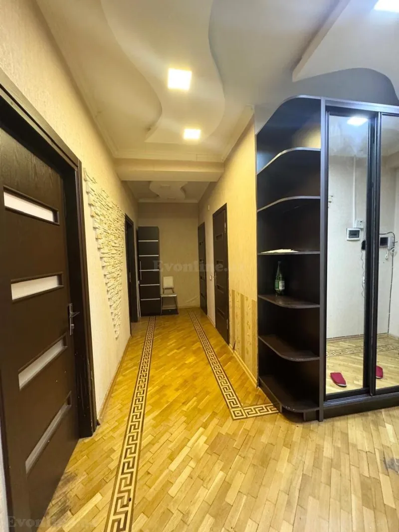 Kirayə verilir 2 otaqlı Mənzil Yeni tikili 85 m² İnşaatçılar m. - şəkil 21