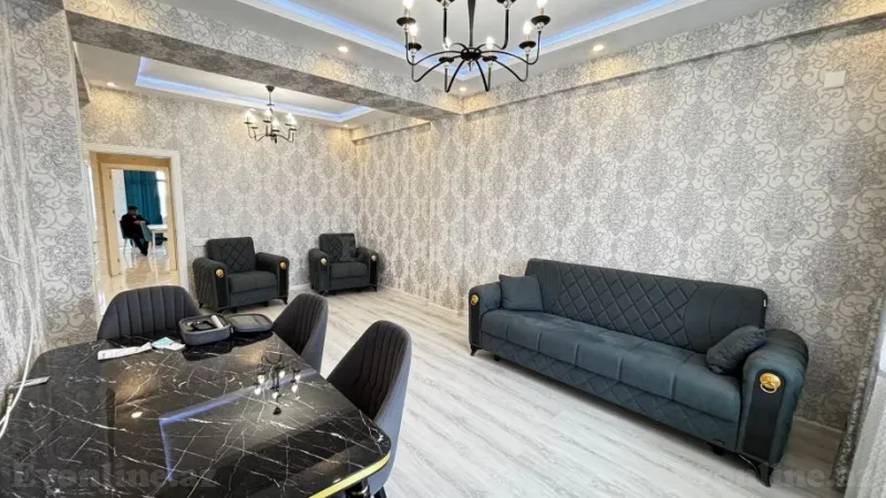 3 otaqlı Mənzil 135 m² Neftçilər m. Satılır