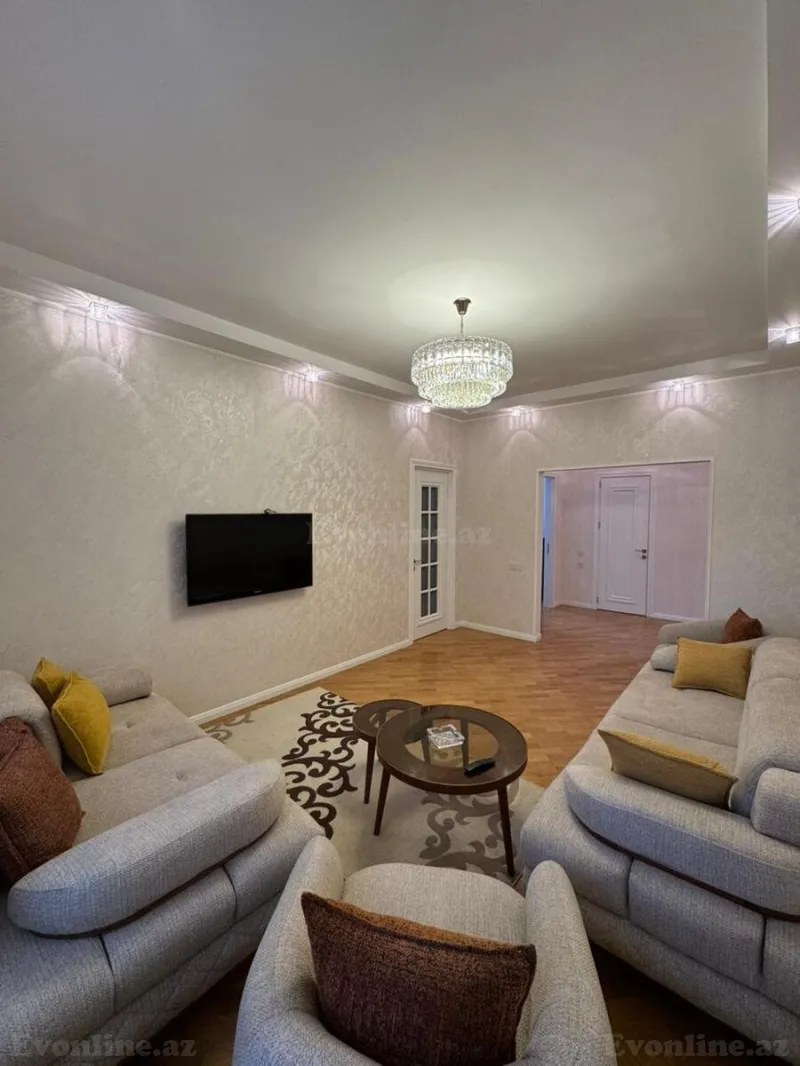 Satılır 4 otaqlı Mənzil Yeni tikili 150 m² 8 Noyabr m. - şəkil 2