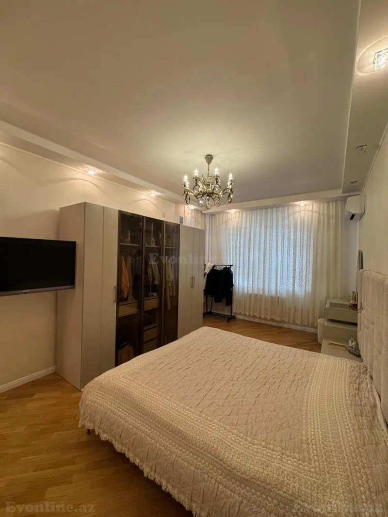 Satılır 4 otaqlı Mənzil Yeni tikili 150 m² 8 Noyabr m. - şəkil 7