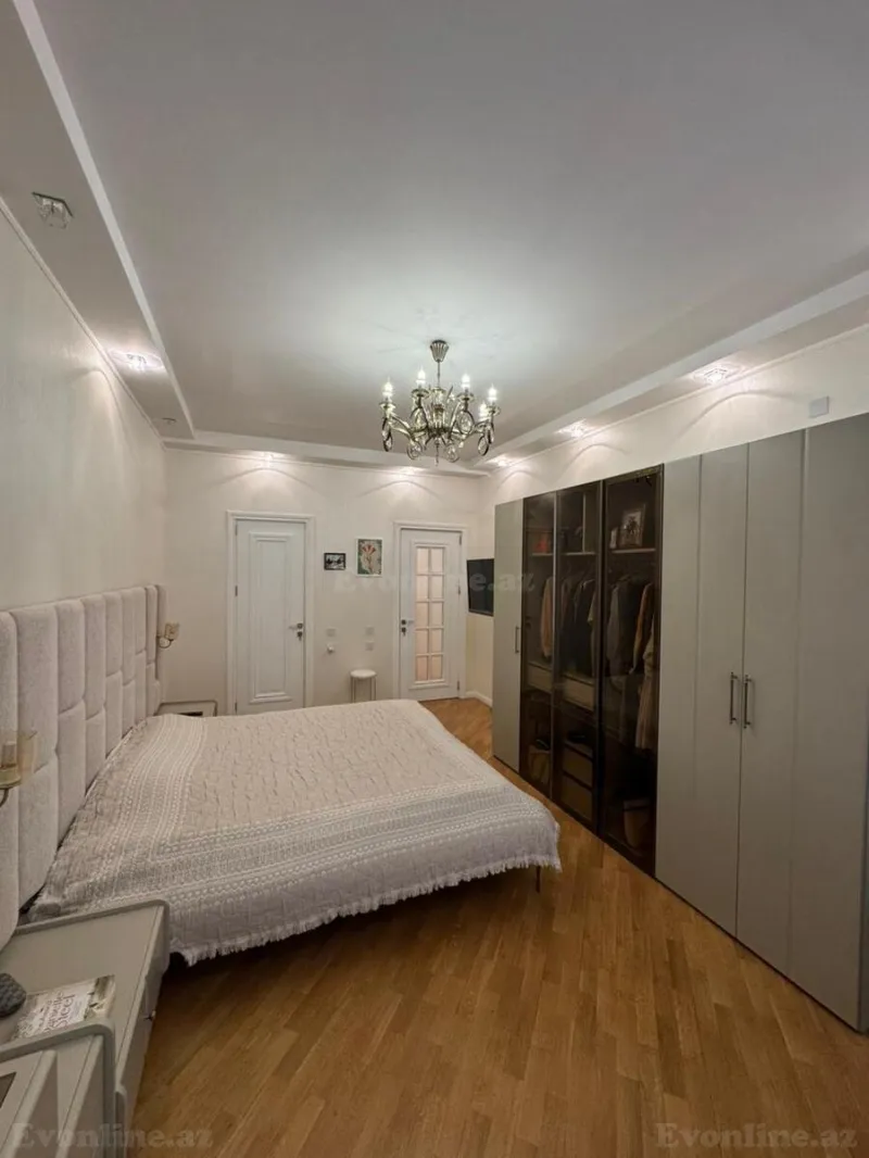 Satılır 4 otaqlı Mənzil Yeni tikili 150 m² 8 Noyabr m. - şəkil 16