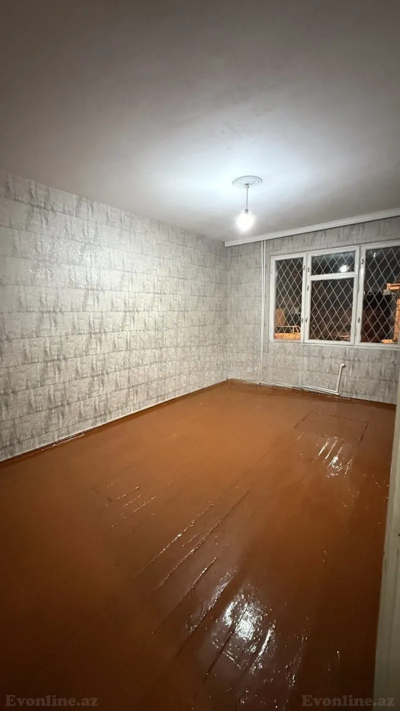 Satılır 2 otaqlı Mənzil Köhnə tikili 45 m² 7-ci mikrorayon - şəkil 3