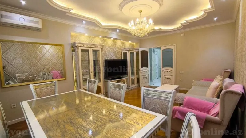 4 otaqlı Mənzil 135 m² Elmlər Akademiyası m. Kirayə verilir