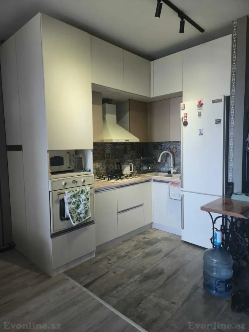 Satılır 2 otaqlı Mənzil Yeni tikili 68 m² 8 Noyabr m. - şəkil 4